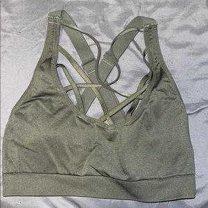 Criss cross front and back sport bra